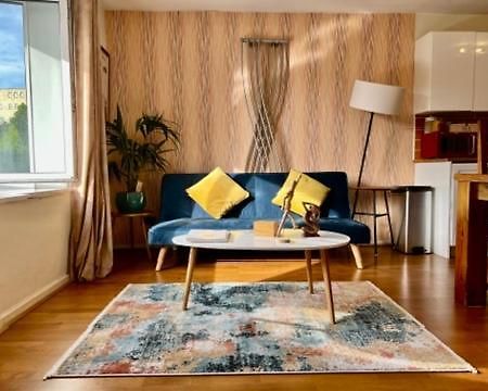 Great 2 Bedrooms Apartment 15 Mins From The Centre Лондон Екстериор снимка
