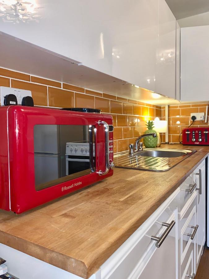 Great 2 Bedrooms Apartment 15 Mins From The Centre Лондон Екстериор снимка