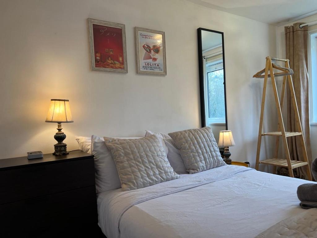 Great 2 Bedrooms Apartment 15 Mins From The Centre Лондон Екстериор снимка